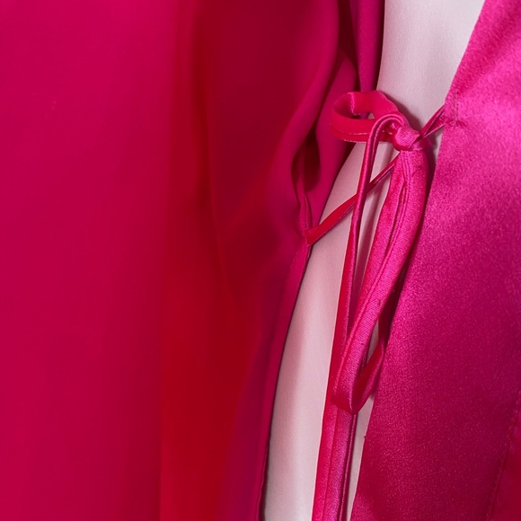 Victoria's Secret Pink Satin Kimono Robe - Picture 7 of 9